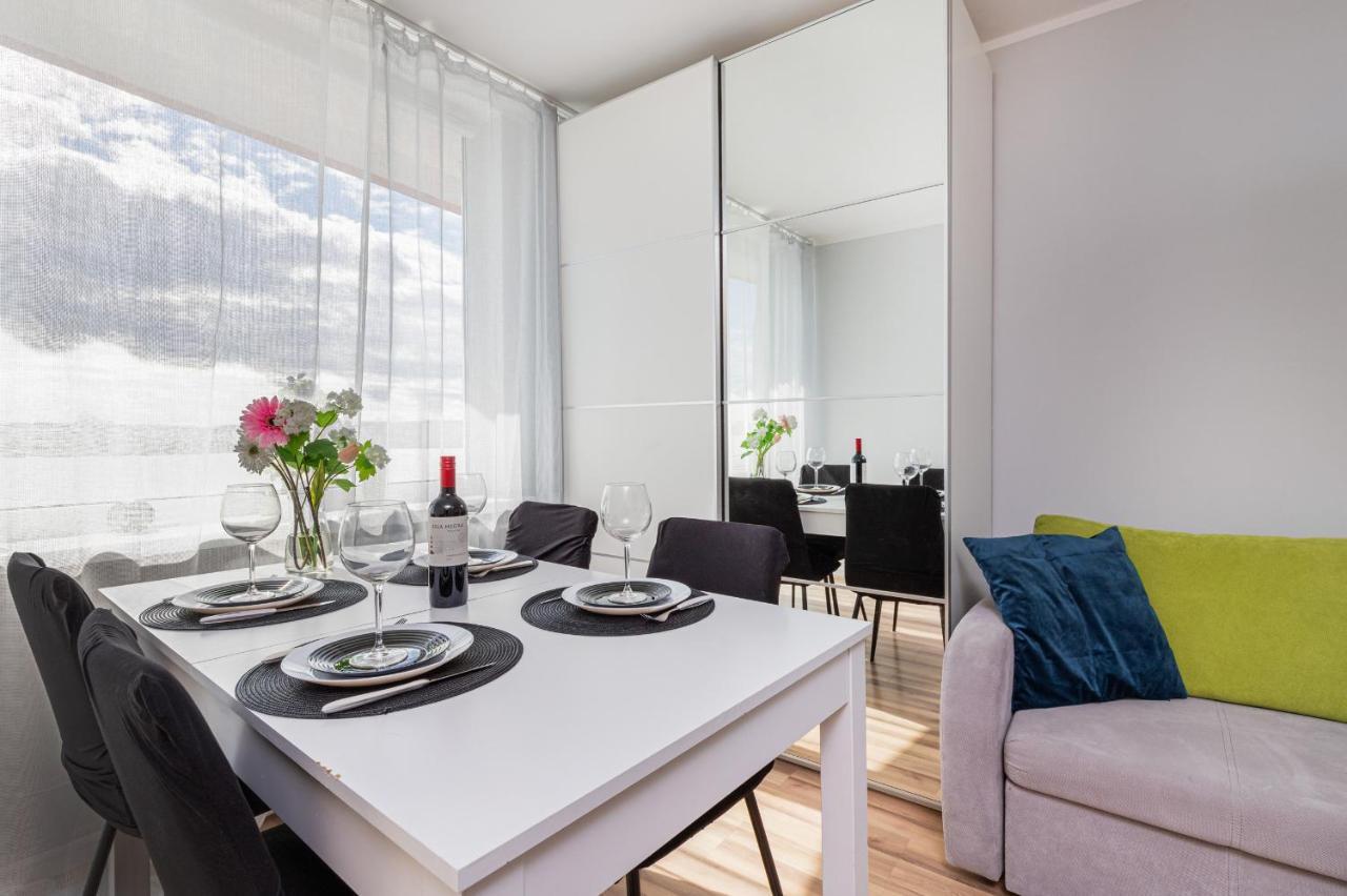 Seaview Apartment Gdansk Przymorze By Noclegi Renters Bagian luar foto